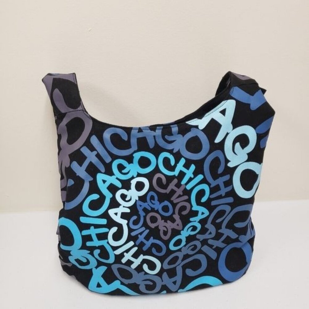 Robin Ruth Chicago Crossbody Bag - Picture 3 of 12